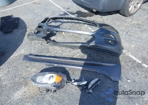 2017 Fiat 124 Spider Classica z USA, uszkodzony, nr VIN JC1NFAEK5H0108093